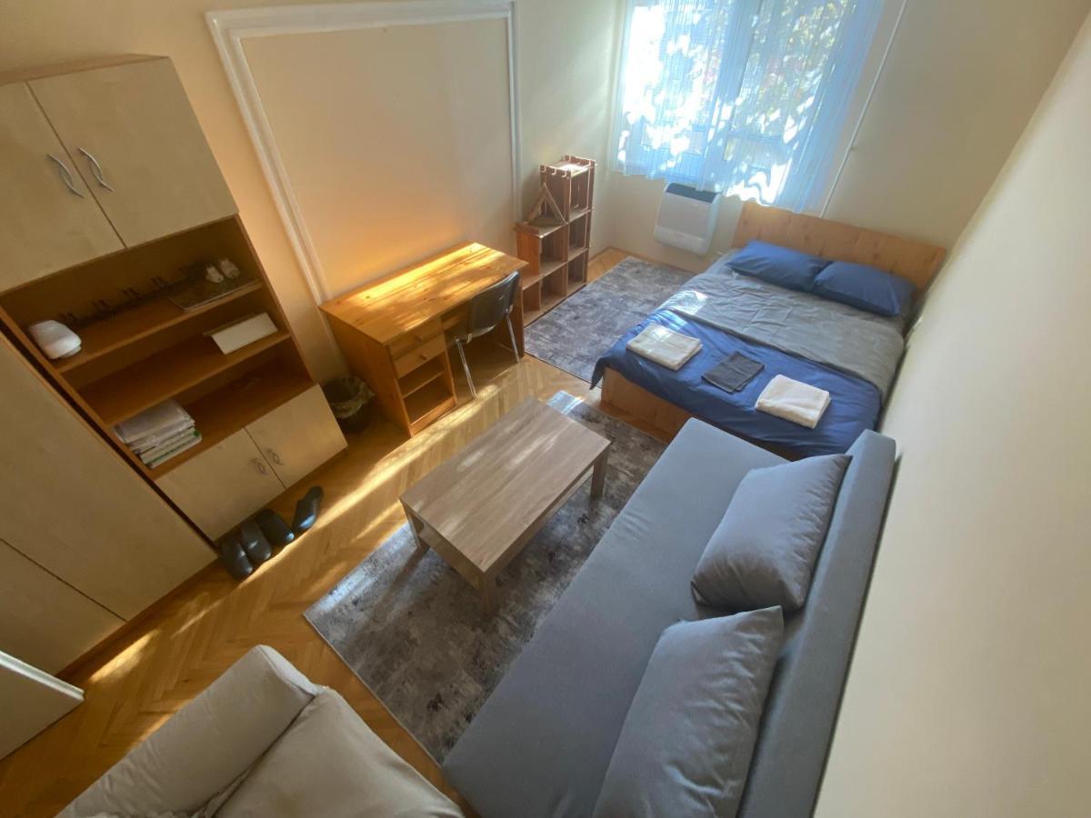Oeguenc'S Apartment Segedin Dış mekan fotoğraf